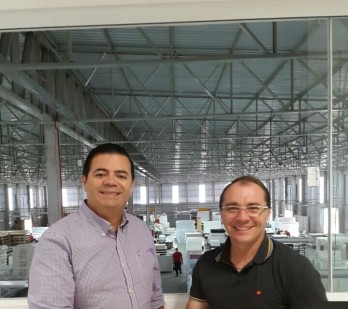 Presidente da ACIAX visita nova sede da indústria Sonotop